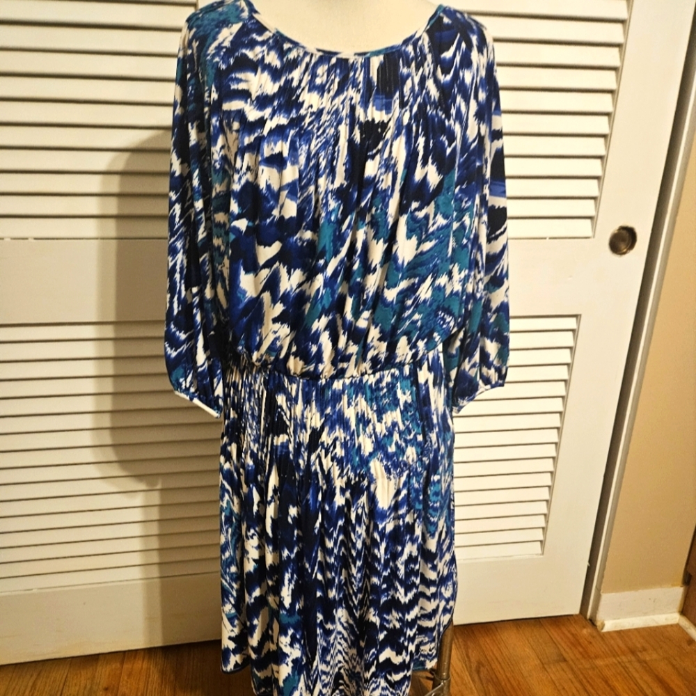 DONNA MORGAN Blue and White Patterned Dress Size 14
